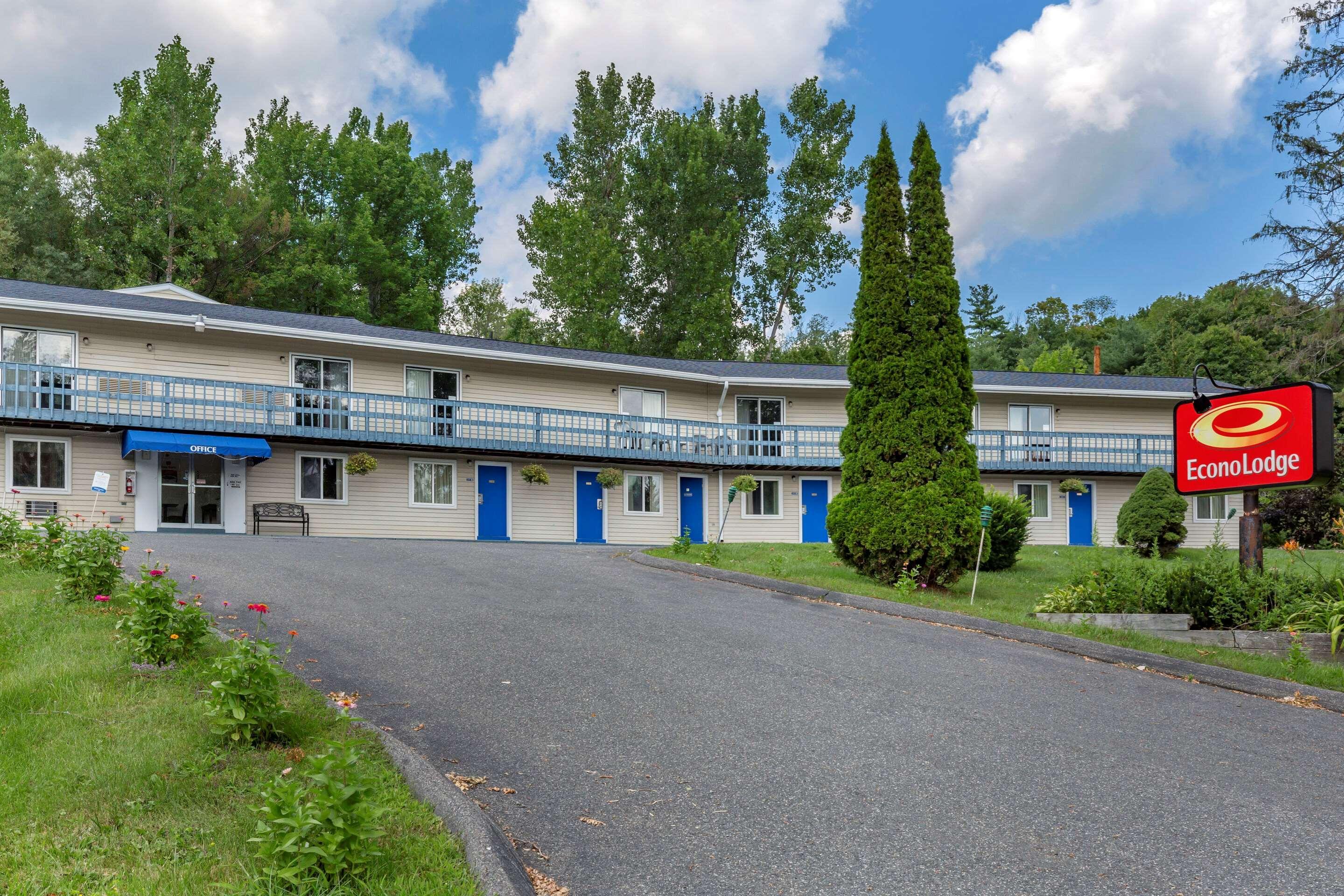 Econo Lodge Lee - Great Barrington Exteriör bild