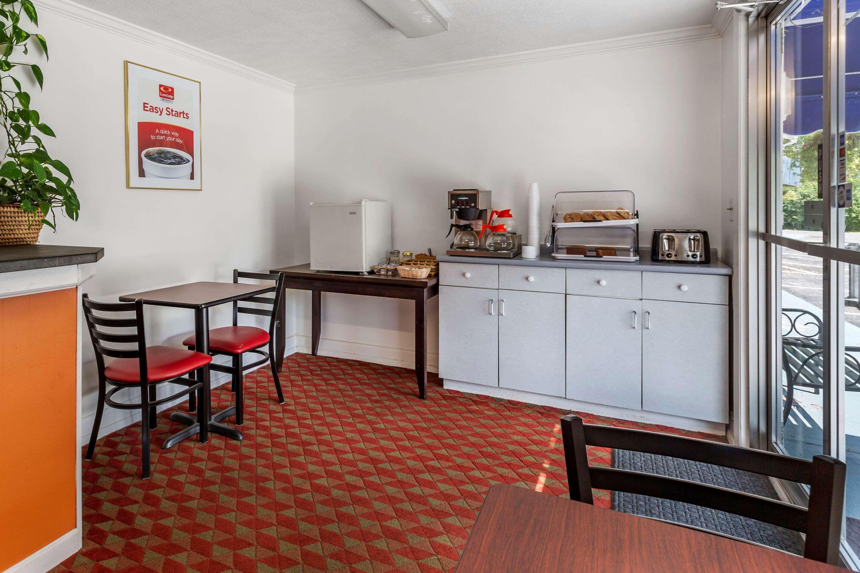 Econo Lodge Lee - Great Barrington Exteriör bild