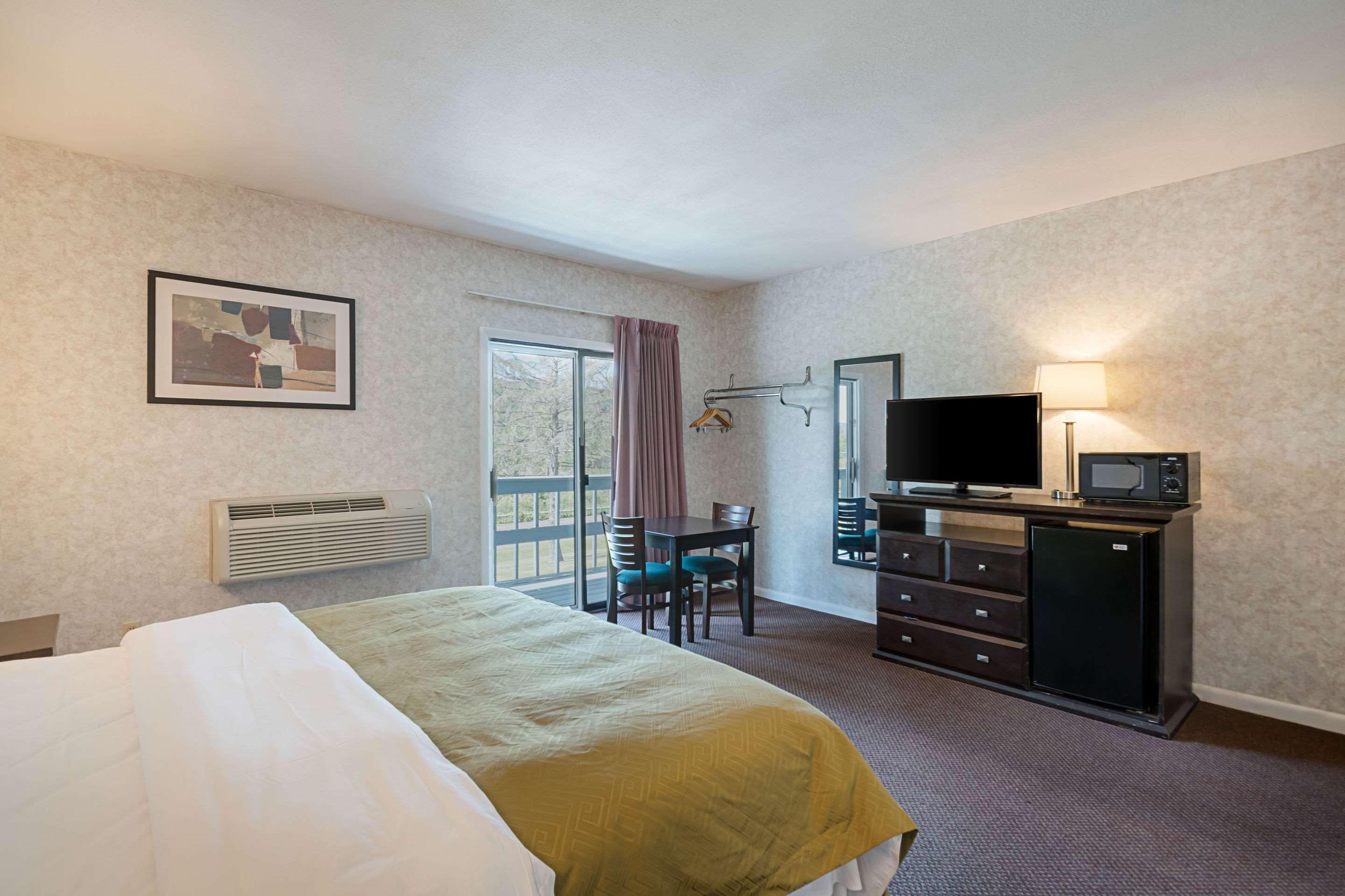 Econo Lodge Lee - Great Barrington Exteriör bild